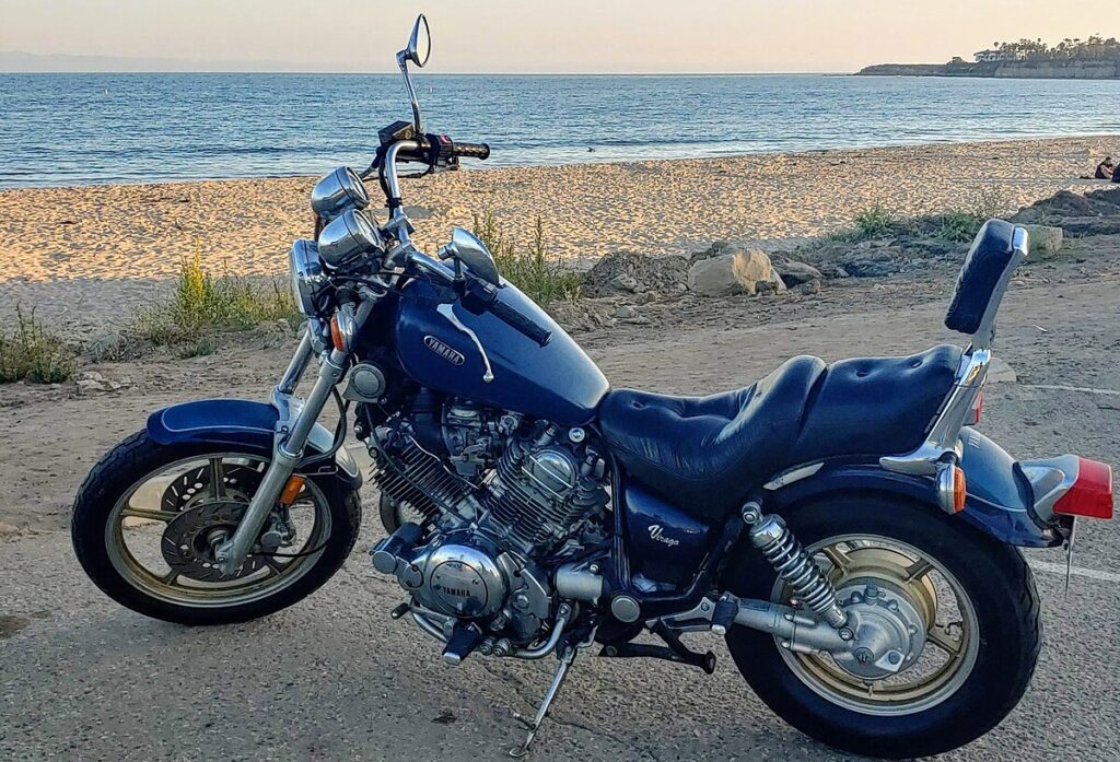Yamaha XV700