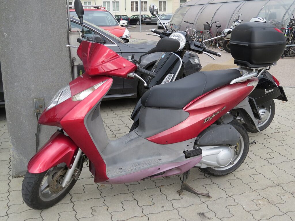 Honda Dylan 125 Honda Dylan 125