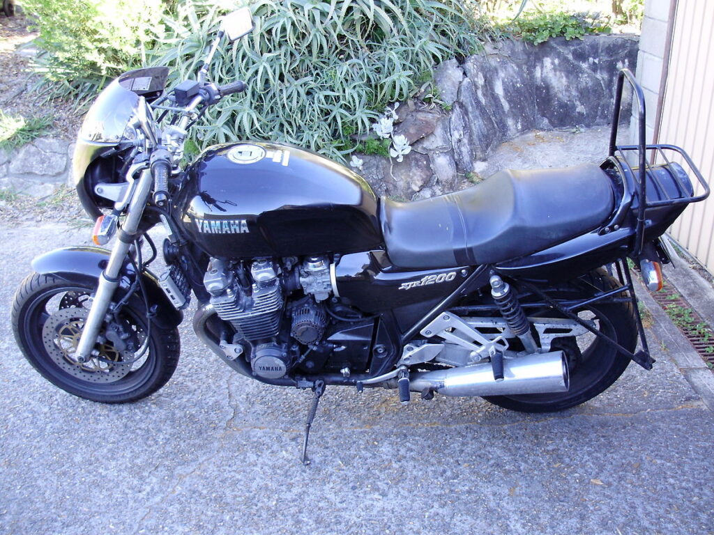 Yamaha XJR1200