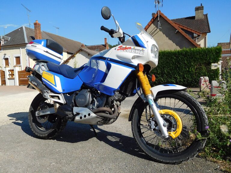 Yamaha XTZ 750