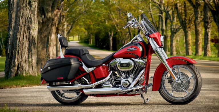 2011 Harley-Davidson FLSTSE CVO SOFTAIL CONVERTIBLE