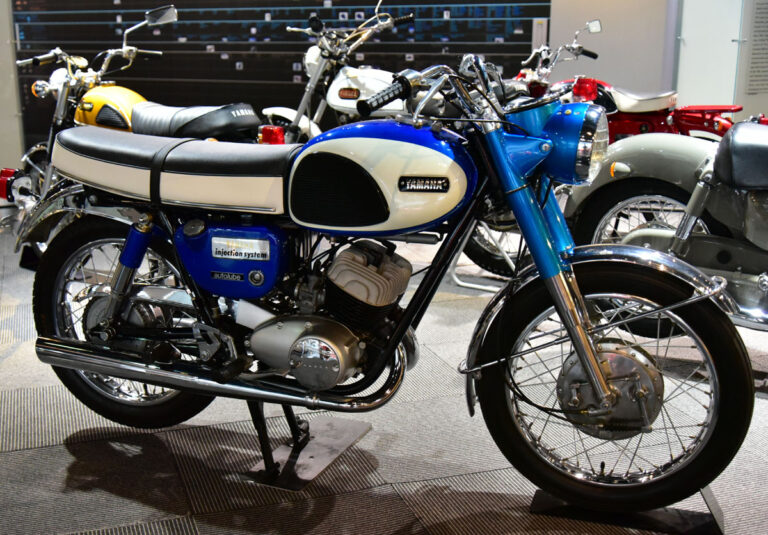 Yamaha YM1