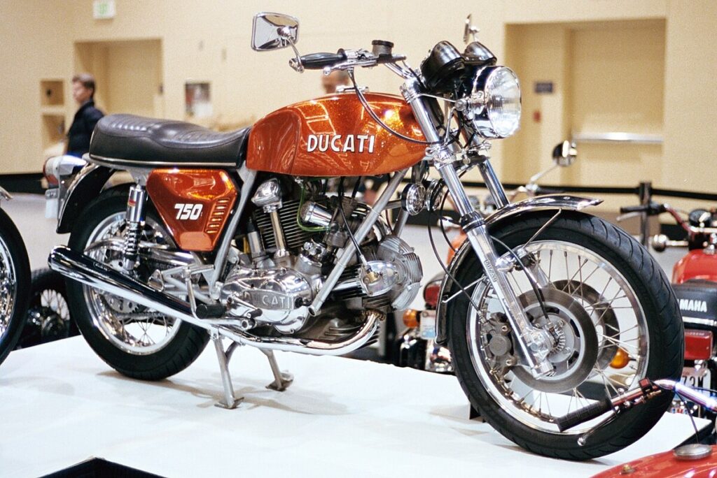 Ducati 750 GT
