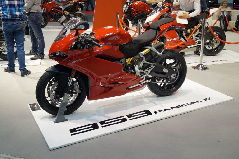Ducati 959