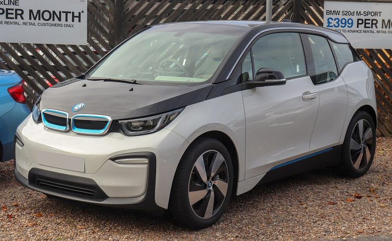 BMW i3 (hatchback) Specs, Range, Battery, Charging & Features