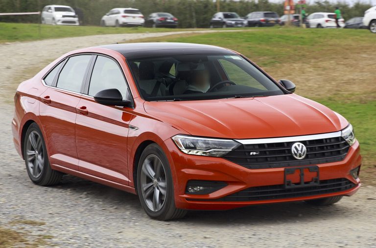 Volkswagen Jetta Specs, Range, Battery, Dimensions & Features