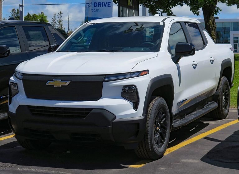 Chevrolet Silverado EV Specs, Range, Battery, Dimensions & Features