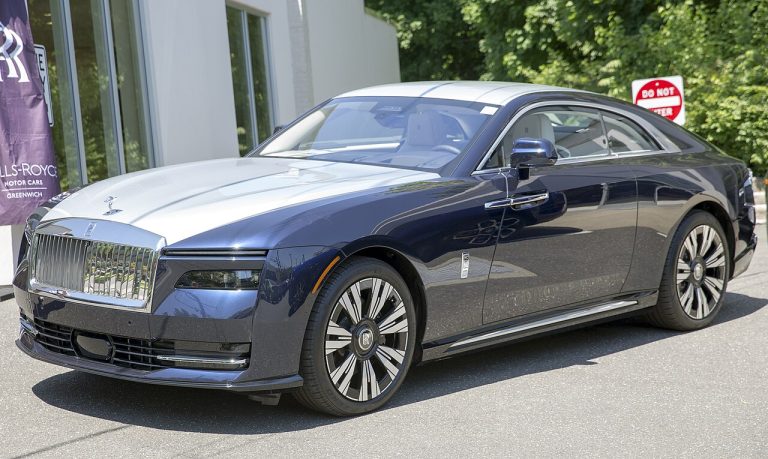 Rolls-Royce Spectre Specs, Range, Battery, Dimensions & Features