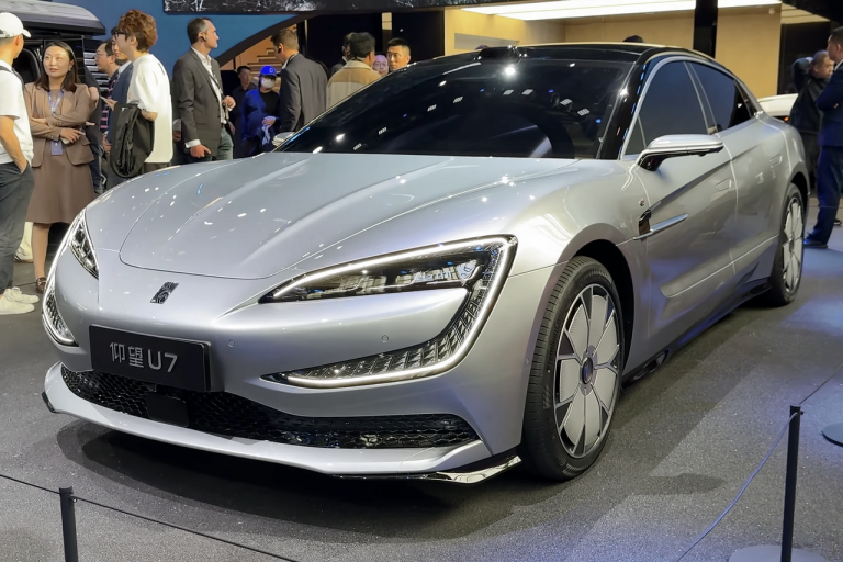 Yangwang U7 Specs, Range, Battery, Dimensions & Features