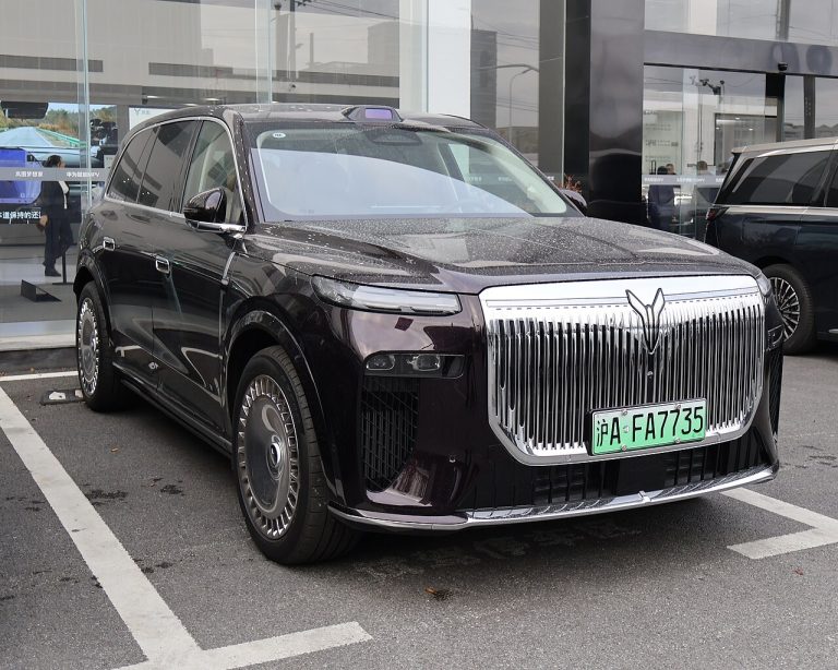 Voyah Taishan Specs, Range, Battery, Dimensions & Features