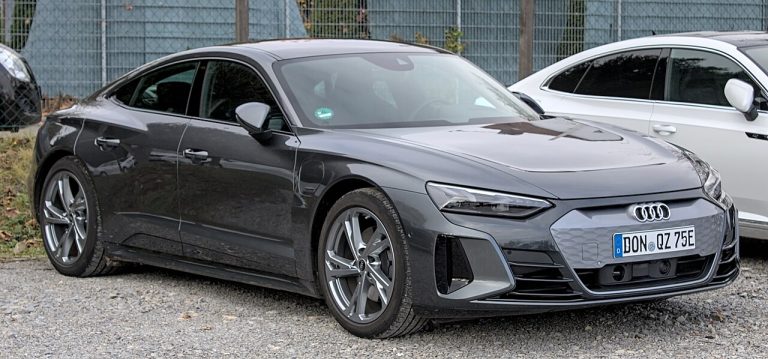 Audi e-tron GT Specs, Range, Battery, Charging & Features