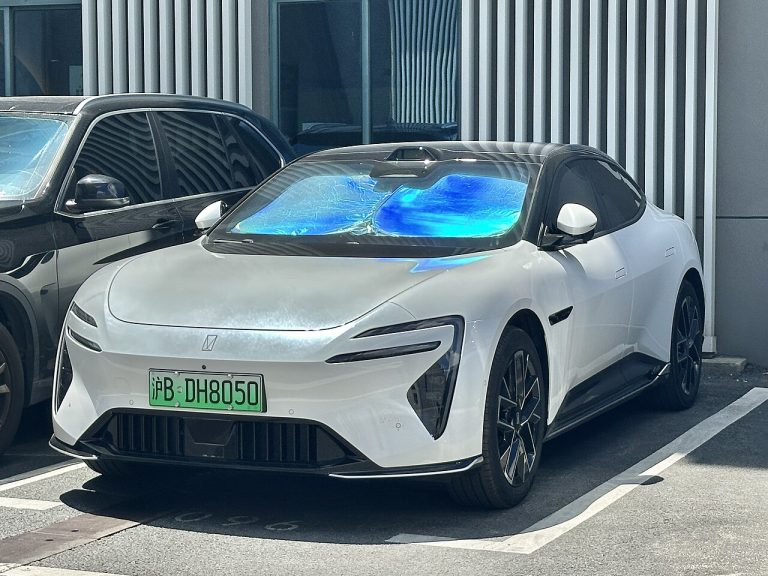 Avatr 06 Specs, Range, Battery, Charging & Features