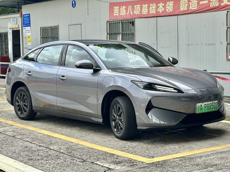 BYD e7 Specs, Range, Battery, Dimensions & Features