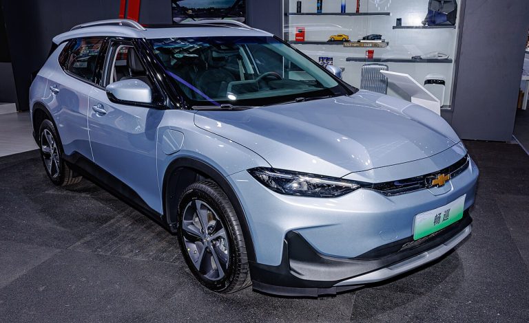 Chevrolet Menlo Specs, Range, Battery, Dimensions & Features