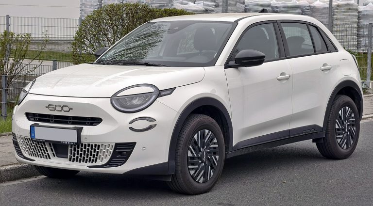 Fiat 600 (2023) Specs, Range, Battery, Dimensions & Features
