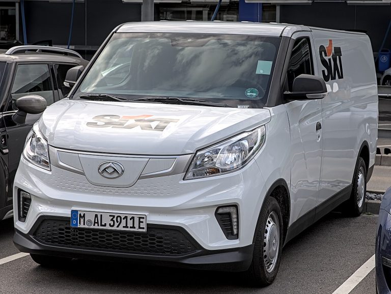 Maxus EV30 Specs, Range, Battery, Dimensions & Features