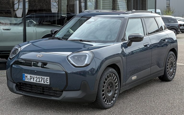 Mini Aceman Specs, Range, Battery, Dimensions & Features