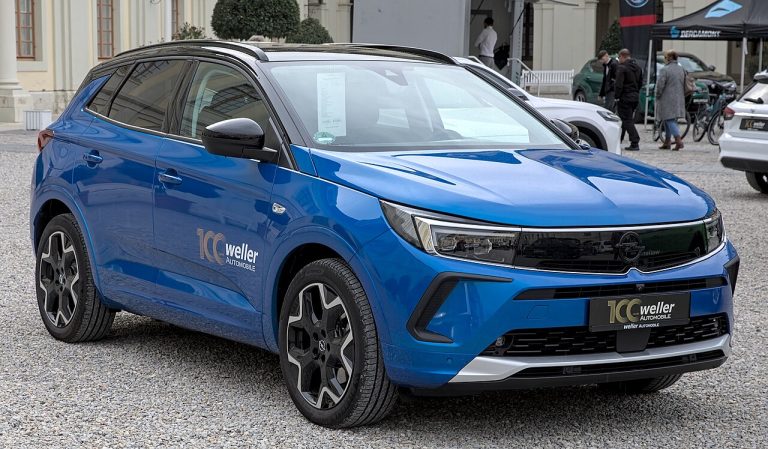 Opel Grandland Specs, Range, Battery, Dimensions & Features