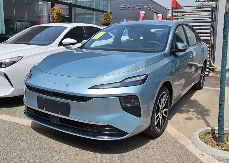 Roewe D6 Specs, Range, Battery, Dimensions & Features