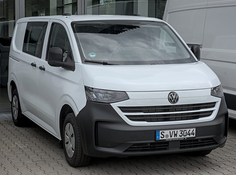 Volkswagen Transporter (2024) Specs, Range, Battery, Dimensions & Features