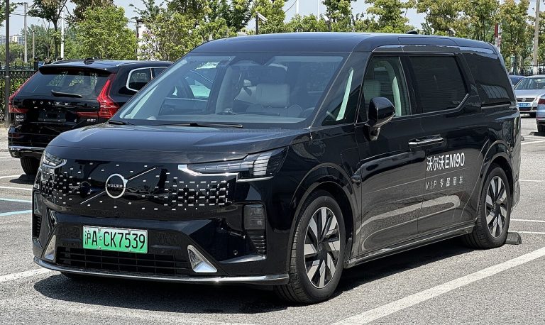 Volvo EM90 Specs, Range, Battery, Dimensions & Features