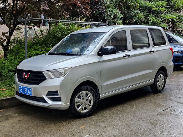 Wuling Hongguang Specs, Range, Battery, Dimensions & Features