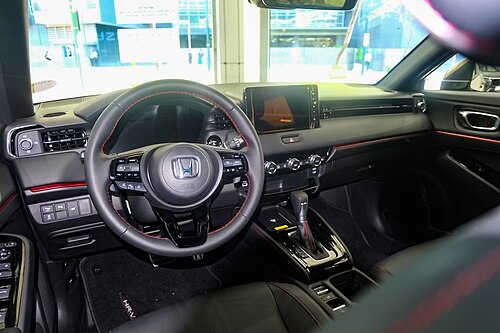 Interior (RS; facelift)