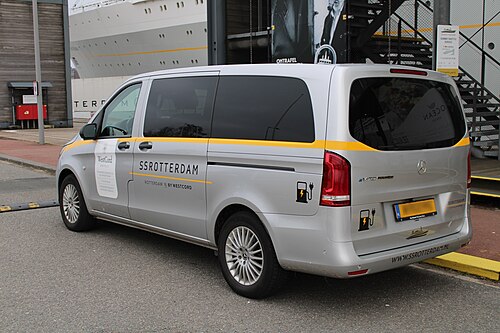 Rear (eVito Tourer)