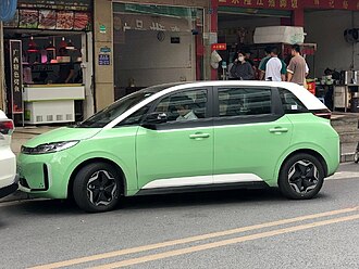 BYD D1 driver side with the hinged rear door