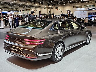 Rear view (facelift)