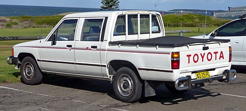 Toyota Hilux double-cab 2WD