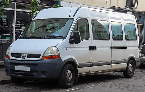 Facelifted Renault Master (2003–2010)