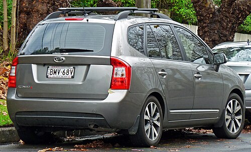 Rear (pre-facelift)