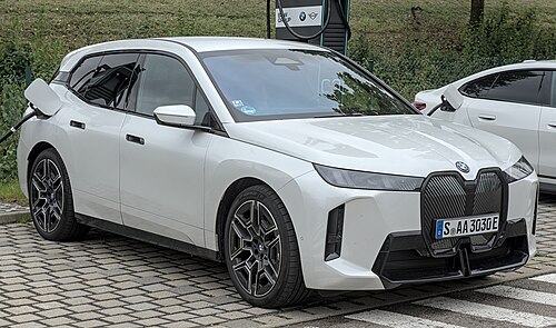 BMW iX facelift