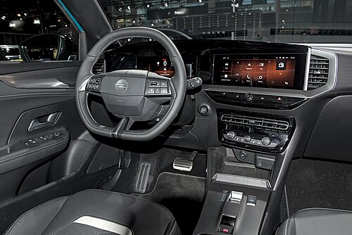 Interior (facelift)