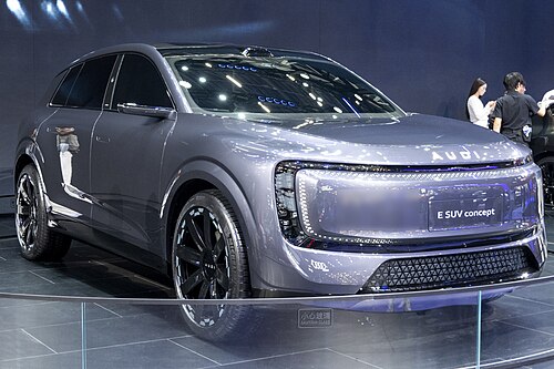 AUDI E SUV concept