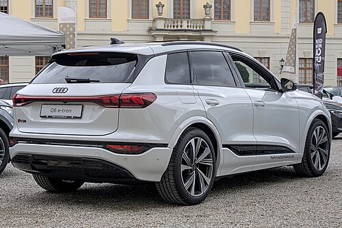 SQ6 e-tron