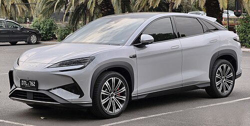 Front three-quarter view