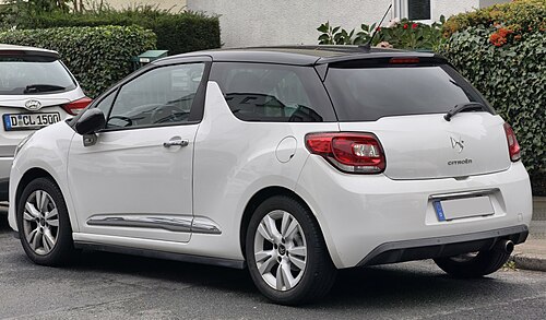 Citroen DS 3 (pre-facelift; rear view)