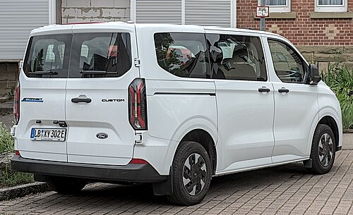 E-Transit Custom (rear view)