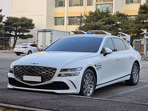 Front view (facelift)