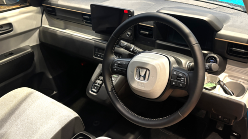 N-One e: L  interior