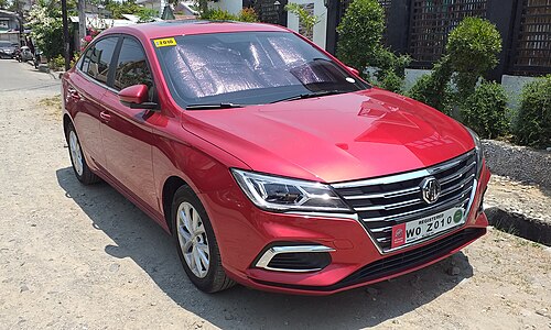 MG5 saloon (pre-facelift)