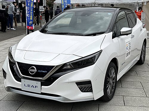 2022 Nissan Leaf e+ Autech (Japan, facelift)