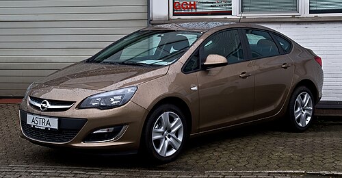 Opel Astra sedan facelift front