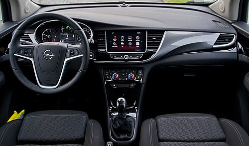 Interior (facelift)