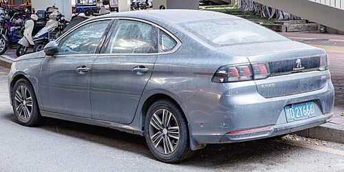 Sedan, rear view