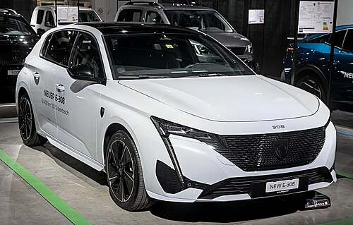 Peugeot e-308 (pre-facelift)