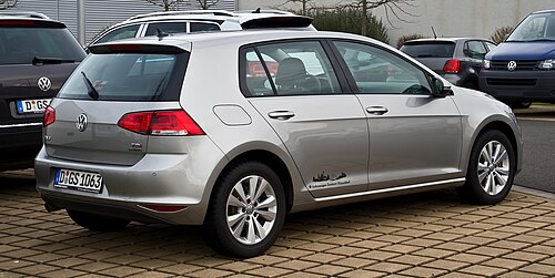 Standard (pre-facelift)
