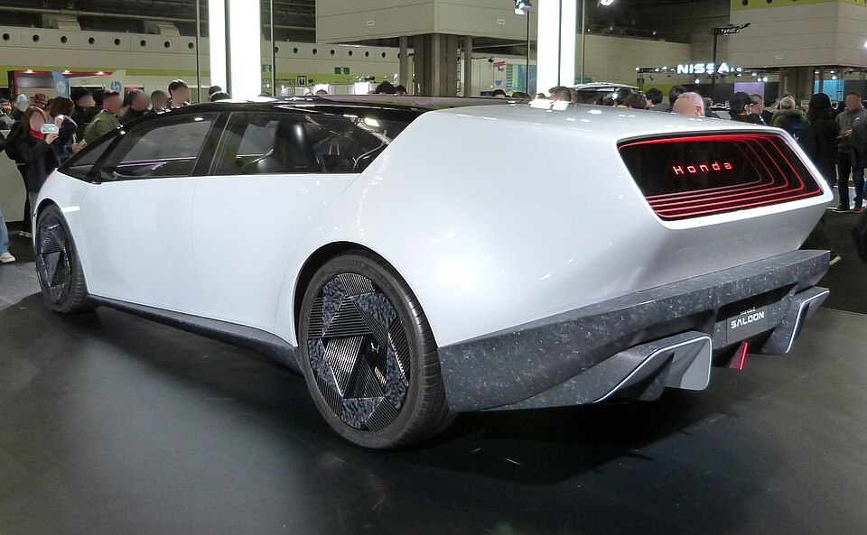 Rear ¾ view